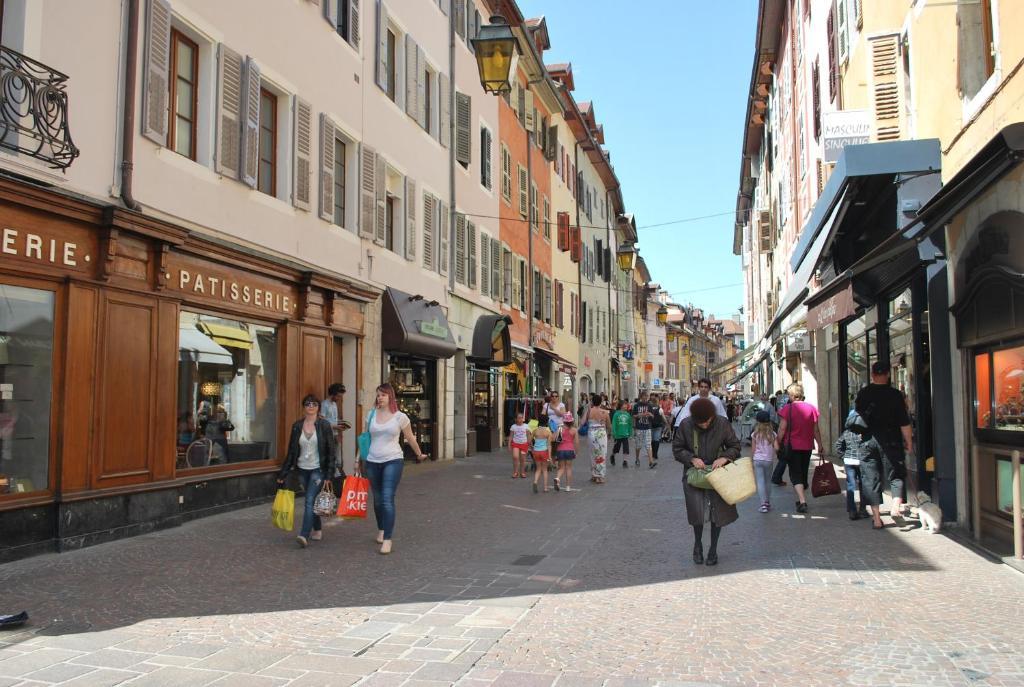 Chuuut ! Appartement Centre Historique Annecy Eksteriør billede