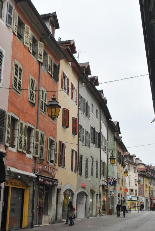 Chuuut ! Appartement Centre Historique Annecy Eksteriør billede